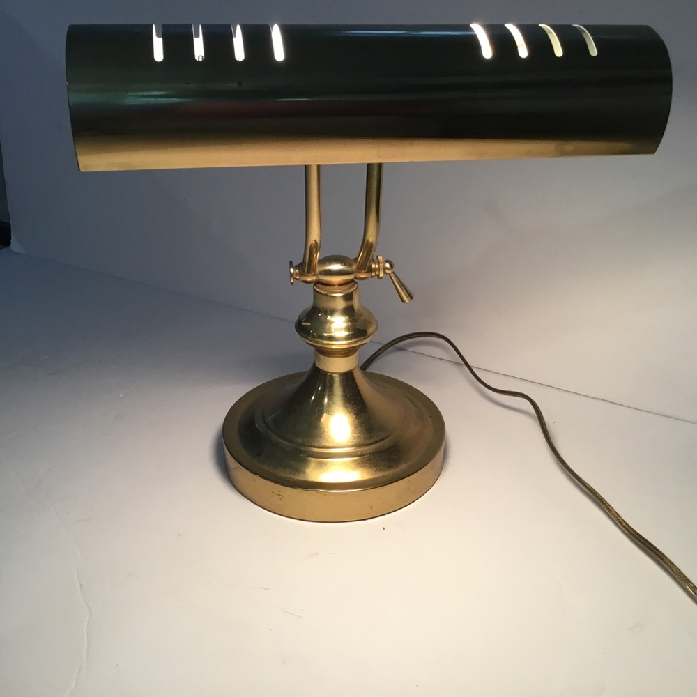 Piano lamp in  brass. Vintage